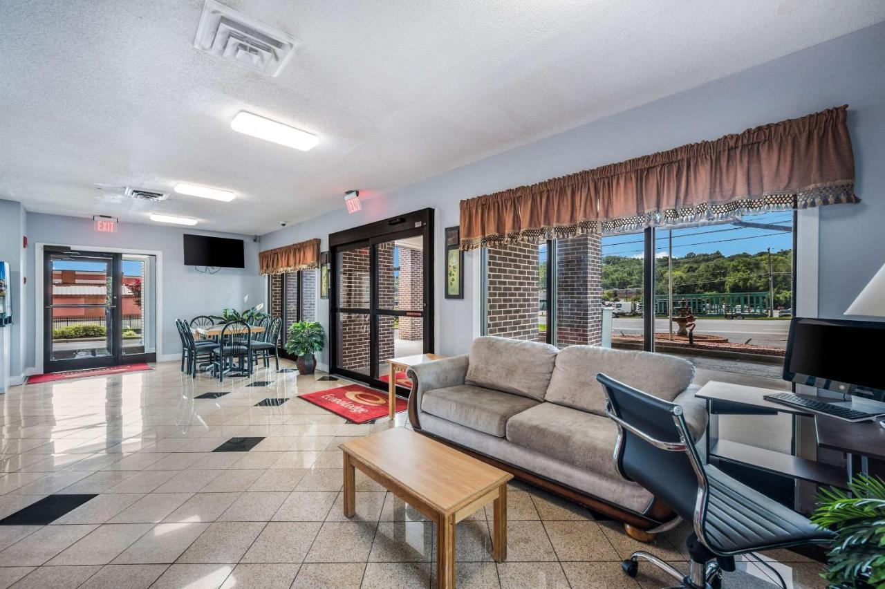 Econo Lodge Inn & Suites University Huntsville Luaran gambar