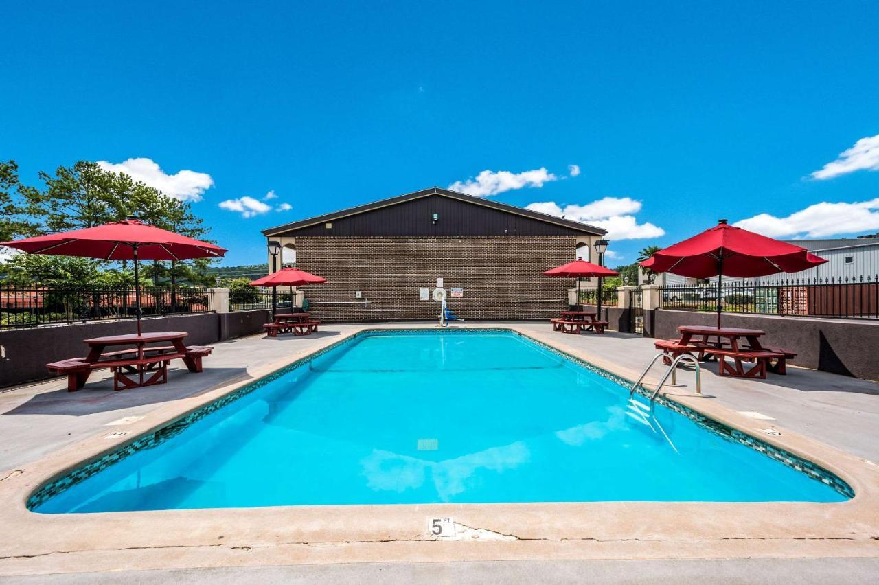Econo Lodge Inn & Suites University Huntsville Luaran gambar
