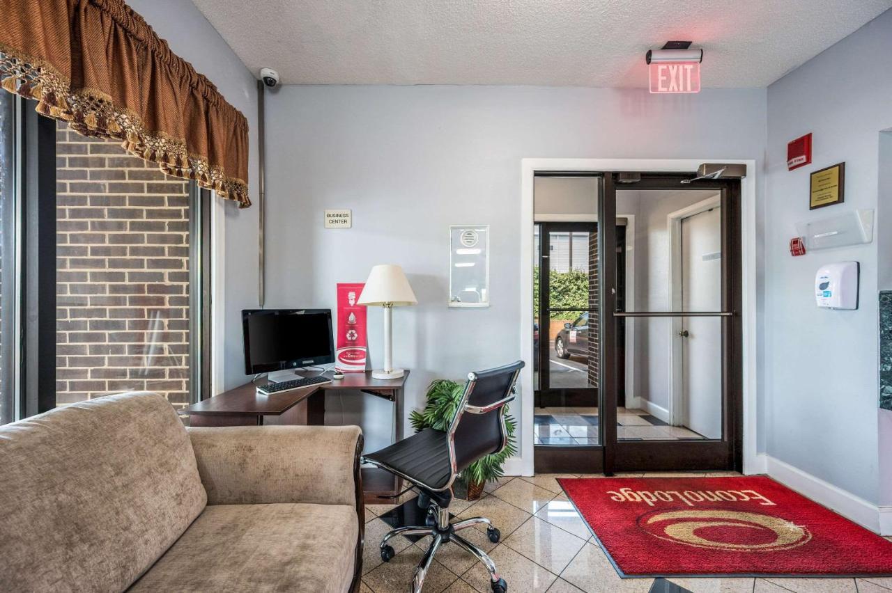 Econo Lodge Inn & Suites University Huntsville Luaran gambar