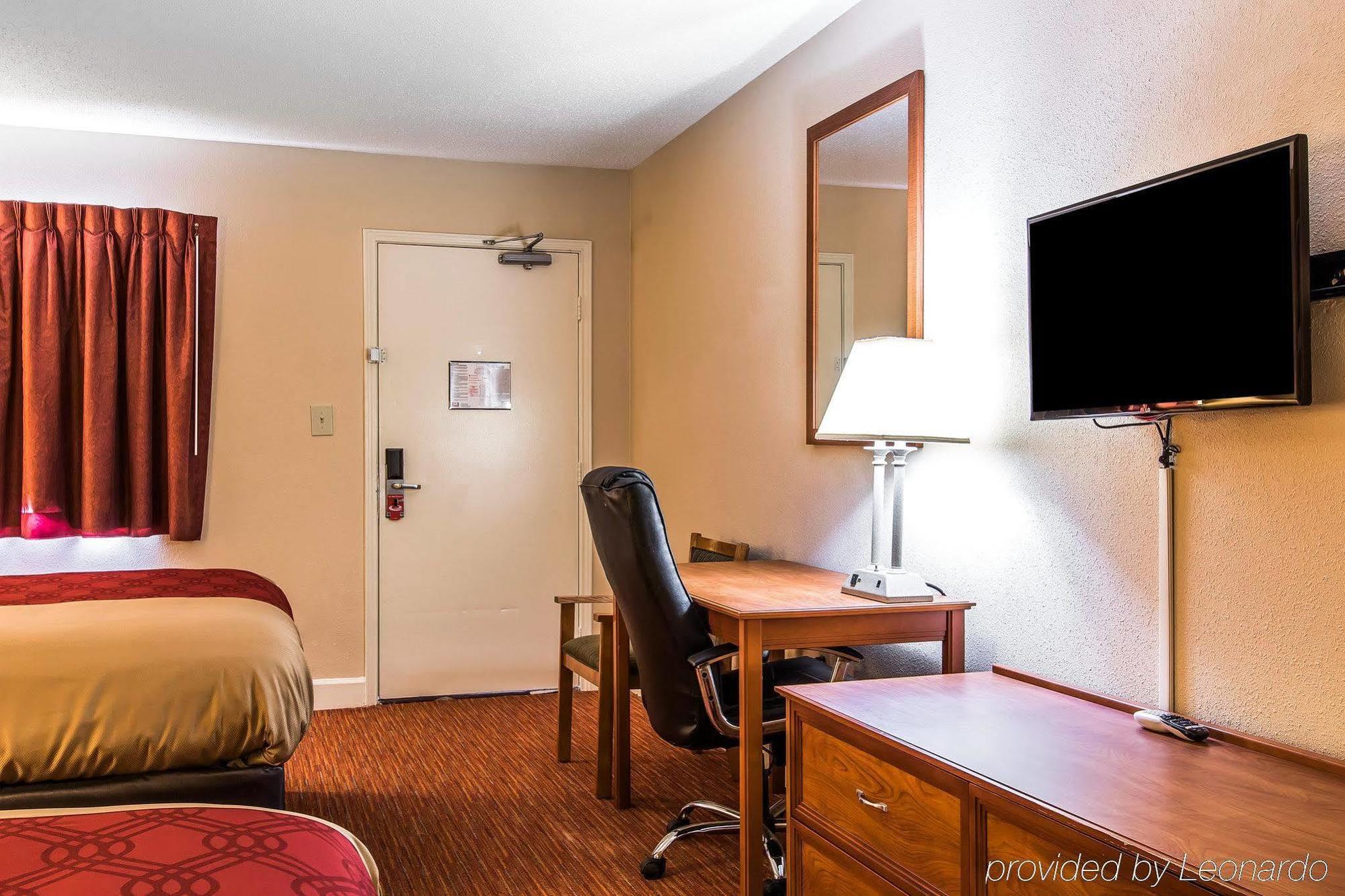 Econo Lodge Inn & Suites University Huntsville Luaran gambar