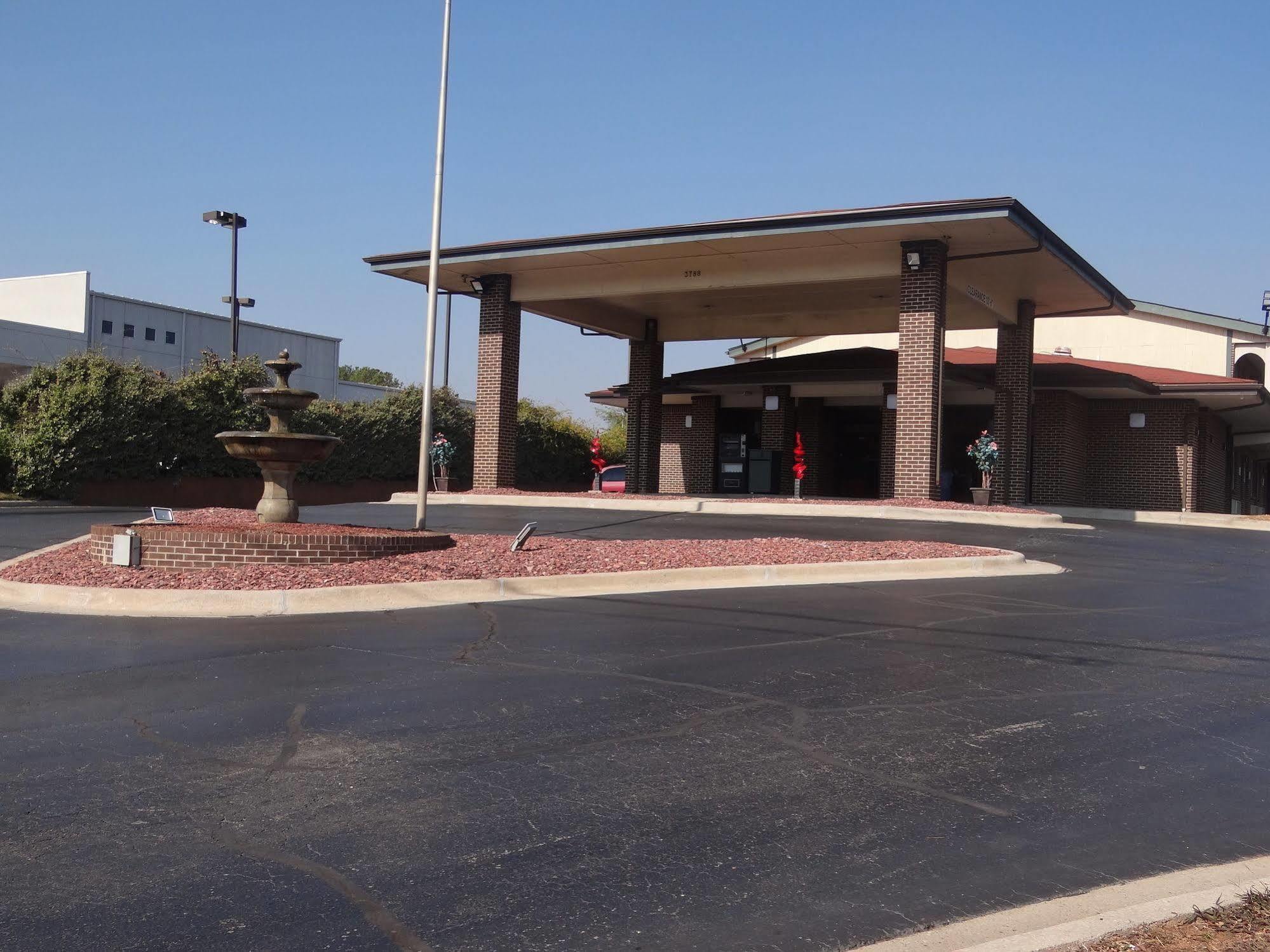 Econo Lodge Inn & Suites University Huntsville Luaran gambar